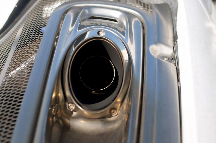 Детали экстерьера Porsche 918 Spyder 2014 года  (фото 77 из 111)